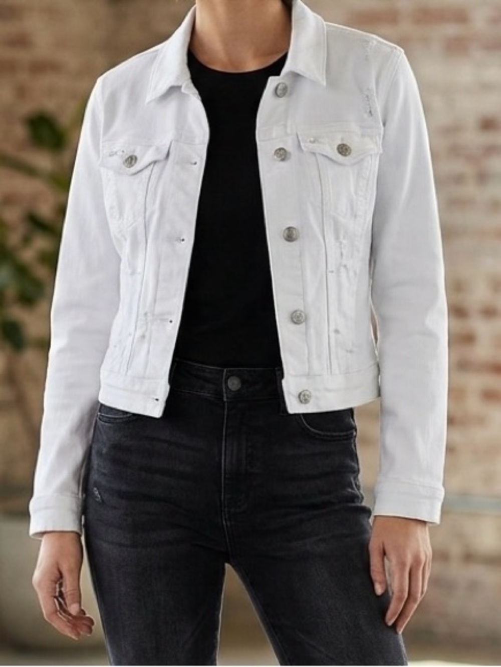 Guess Los Angeles White Denim Jacket Silver Logo Button Trucker Jean Coat M
